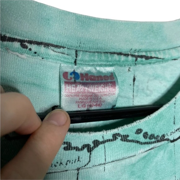 Vintage single stitch Alaska shirt - Picture 6 of 6